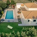 La Curva Villa *